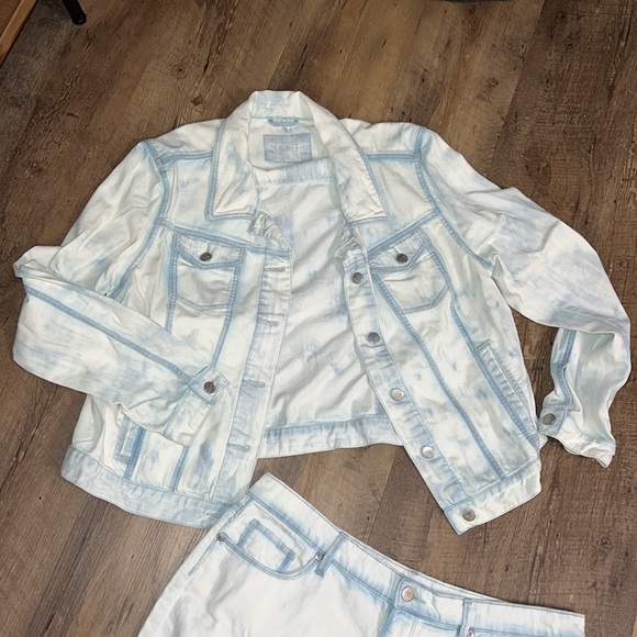 🌟Loft Lot🌟Acid Washed Jean Jacket (XL) & Matching Mini Skirt (32/14), EUC‼️‼️ - Picture 2 of 13